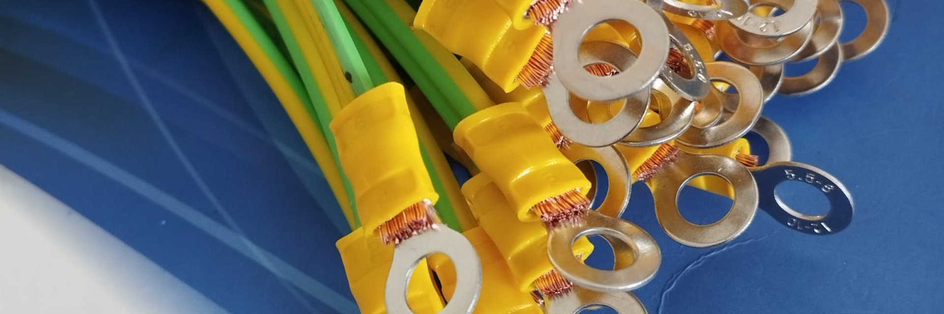 Bağlantı pabuçlu Topraklama kabloları